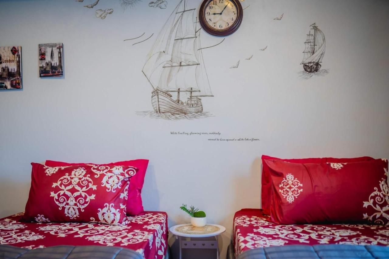 Menulis Coolly House Patong Bed and Breakfast Exteriör bild