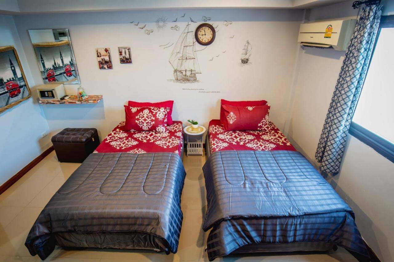 Menulis Coolly House Patong Bed and Breakfast Exteriör bild