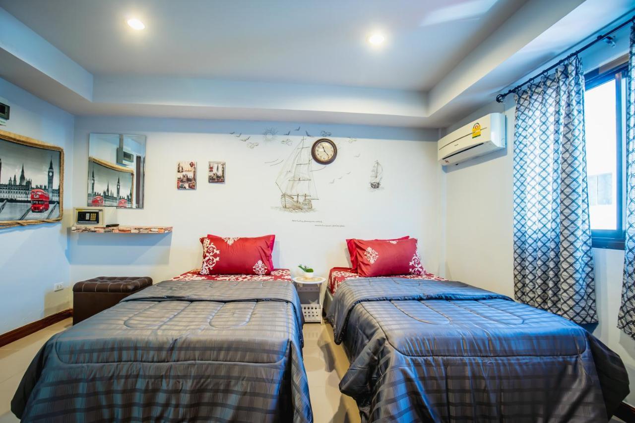 Menulis Coolly House Patong Bed and Breakfast Exteriör bild